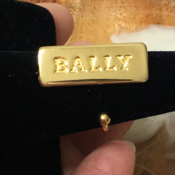 🖤BALLY repurposed ring - Picture 8 of 17